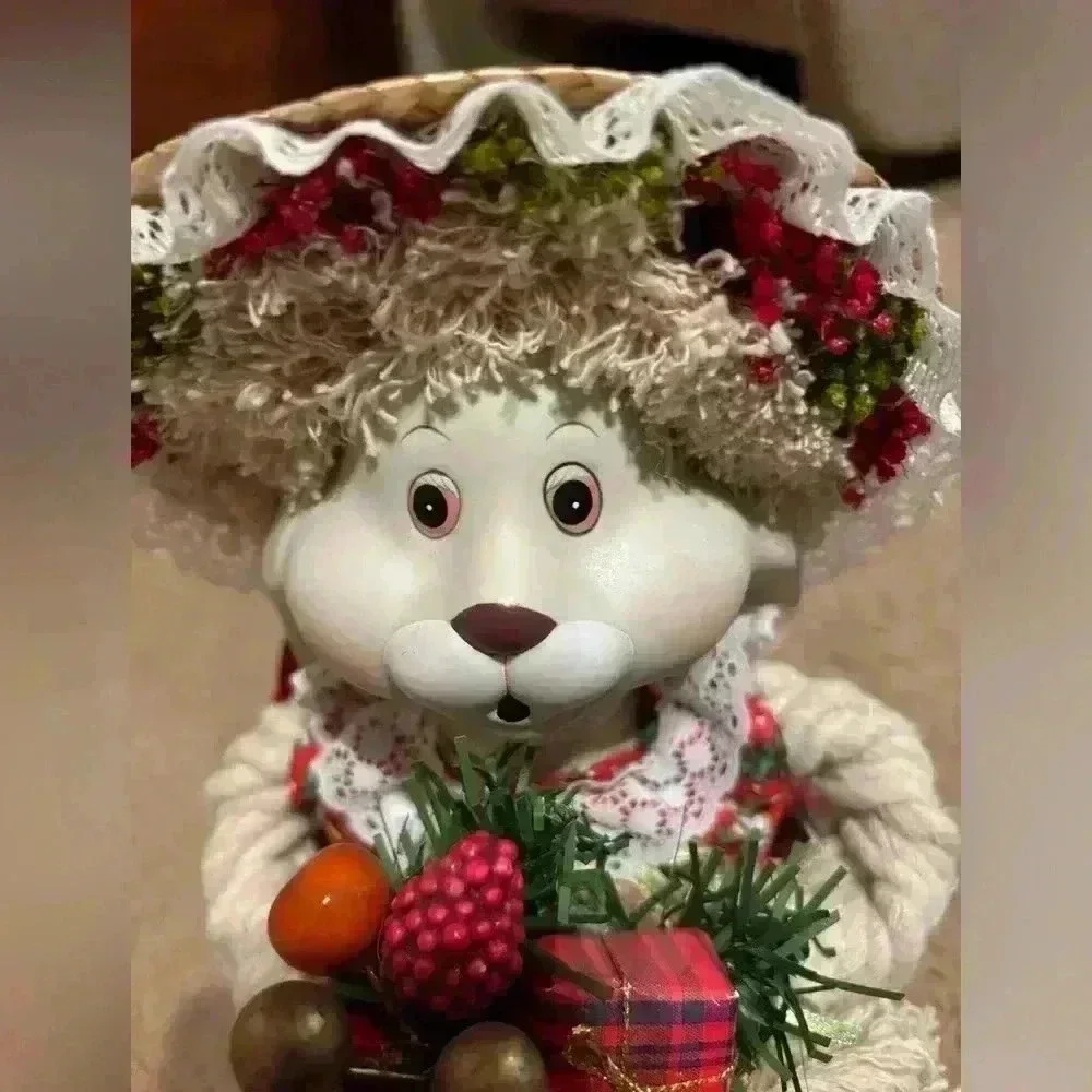 House of Lloyd Christmas Around the world “Flossie” the bunny 1994